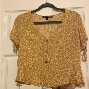 Yellow floral flowy crop top with sleeve ties!